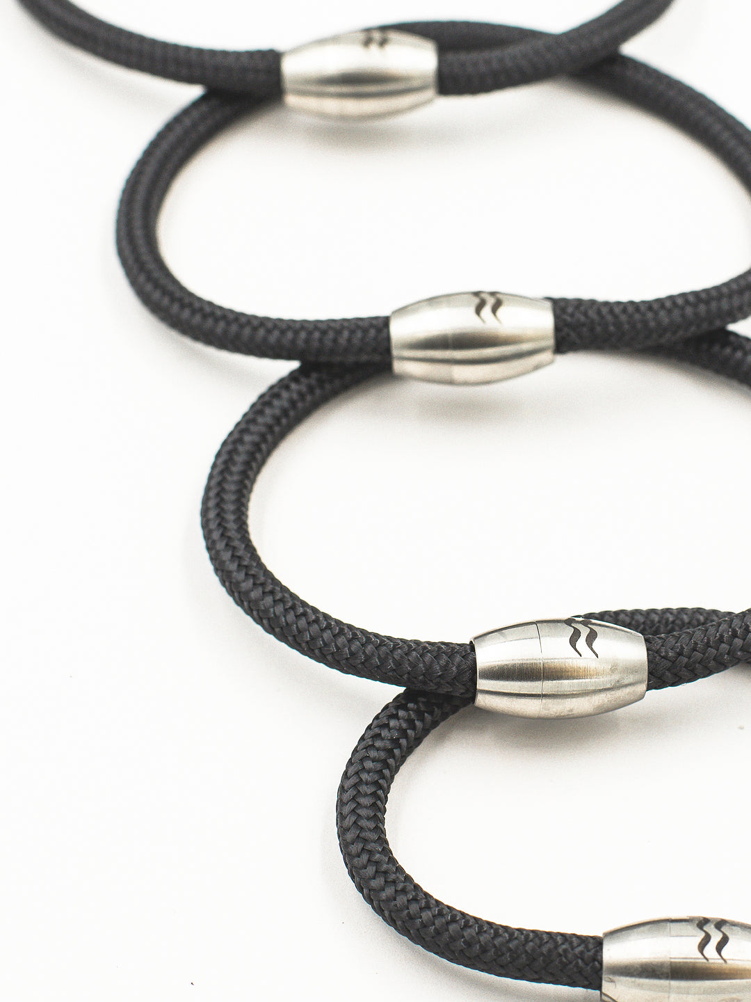 Recycled Plastic Rope Bracelet – Black – Detail view – The Sea Shed